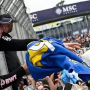 El premonitorio mensaje y un pedido a Dua Lipa: el festejo viral de Colapinto por el triunfo de Boca