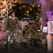 Johnny Depp deslumbr� en el div�n de Vero Lozano y se cruz� con Wanda Nara