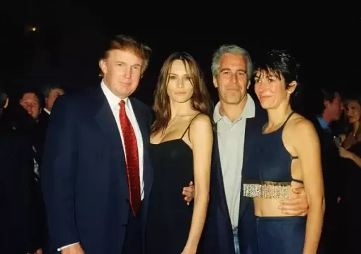 Donald Trump junto a Jeffrey Epstein