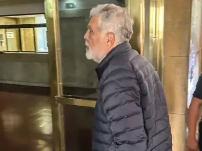 Julio De Vido llegando a Comodoro Py