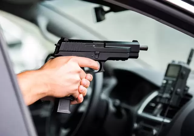 Uso del arma reglamentaria en la Polica de Mendoza.