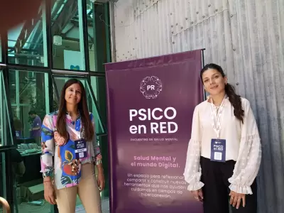 Las psic�logas Mar�a Jos� Rosta y Corina Mora destacaron el car�cter multidisciplinario del encuentro.