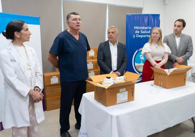 Autoridades provincialoes y del rea de Salud