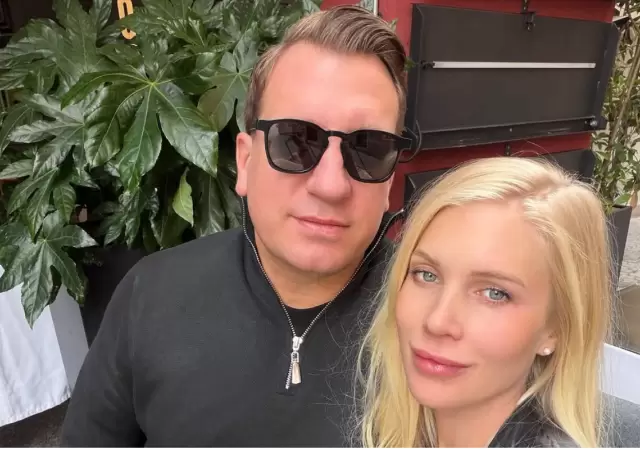 La pareja se conoci en Miln y lleva aproximadamente diez aos juntos.