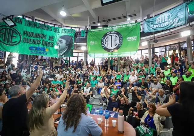 El clima se tens an ms luego de que el Gobierno denunciara penalmente a Aguiar por "atentar contra el orden constitucional y la vida democrtica".