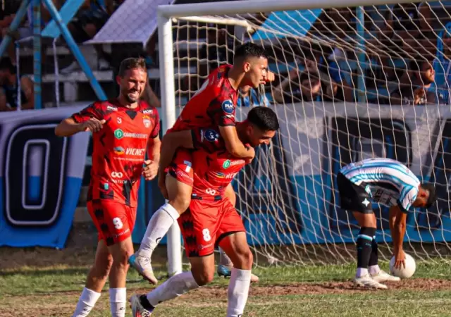 Fadep dio el golpe en San Jos ante Atltico Argentino