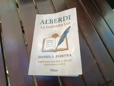 Daniel Pereira presenta su libro "Alberdi, la Indmita Luz"