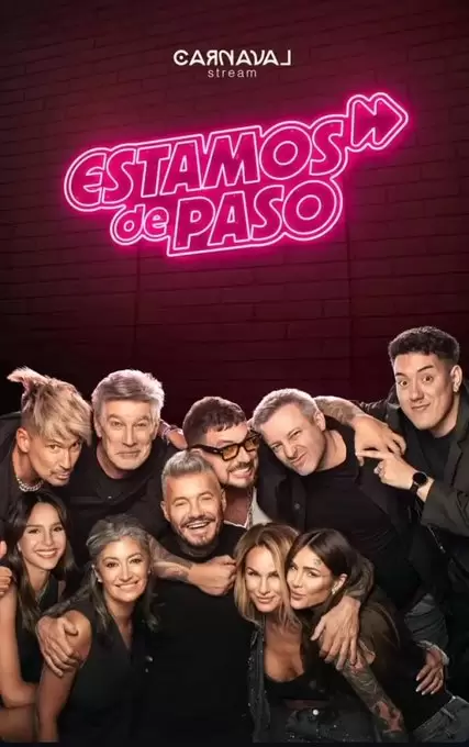 Estamos de paso afiche promocional.