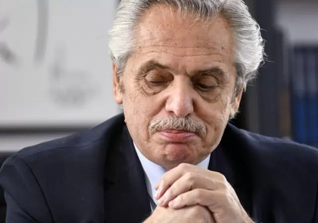 La C�mara ratific� adem�s el embargo sobre los bienes del expresidente hasta alcanzar los $14.634 millones, junto con la prohibici�n de salir del pa�s