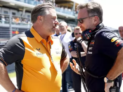 El CEO de McLaren apunt� contra el ex jefe de Red Bull.