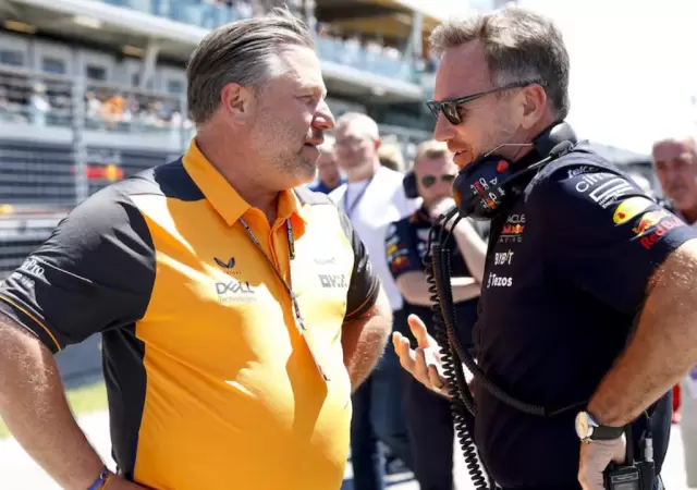 El CEO de McLaren apunt� contra el ex jefe de Red Bull.