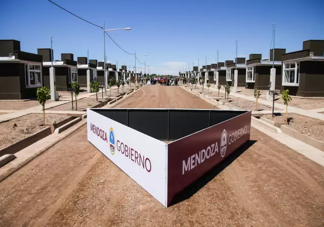 �Tu cr�dito para construir puede llegar hasta alrededor de 100 millones de pesos, combinando tu ahorro del 15% con el aporte de la provincia!