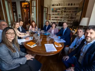 La pol�mica reuni�n con nueve economistas que mantuvo el D�a del Militante sin autorizaci�n grupal.