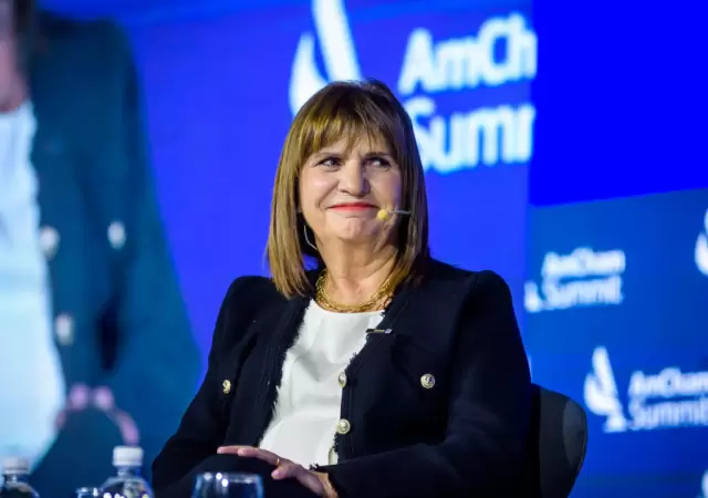 La funcionaria desembarca "muy fortalecida" en el Senado para garantizar la cohesi�n del espacio.