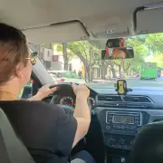 Mendoza marca la cancha: Uber y Cabify tendr�n las mismas obligaciones que los taxis