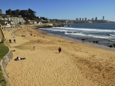 Playa Amarilla es un balneario en Conc�n, conocido por su arena clara, oleaje suave y ambiente tranquilo.