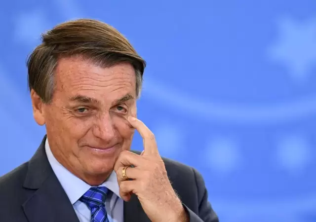 Jair Bolsonaro admiti� haber intentado quemar su tobillera electr�nica.