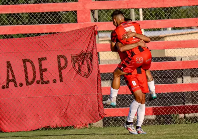 Fadep y uno de sus diez festejos de cara a su tribuna