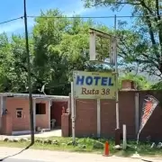 Una pareja fue encontrada sin vida en un hotel alojamiento: investigan un posible femicidio