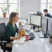 ¿Hambre en el trabajo? El snack que recomiendan llevar los nutricionistas