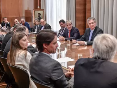 Caputo con empresarios ingleses