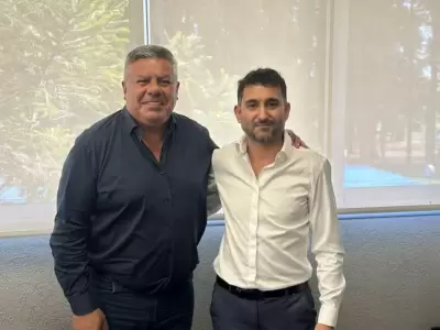 Chiqui Tapia y  Maximiliano Vallejo, due�o de Sur Finanzas.