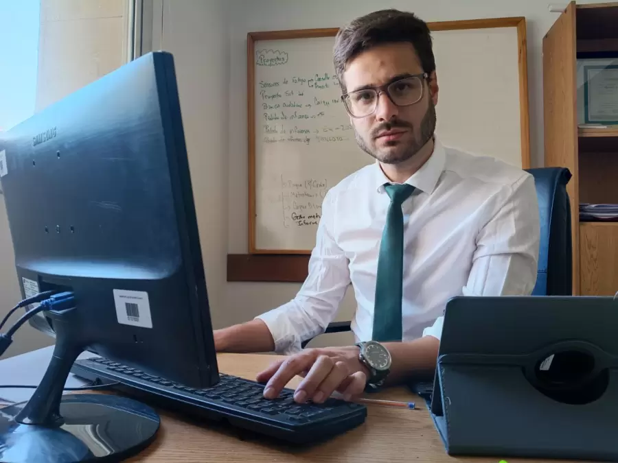 El diputado Fugazzotto busca que las escuelas mendocinas informen obligatoriamente a los padres sobre los protocolos de bullying y las responsabilidad