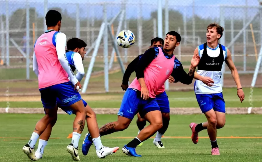 Qu� jugadores seguir�an en el Tomba y quienes se ir�an.
