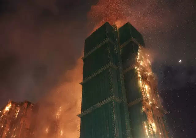 Siete edificios casi devastados en Tai Po obligan a la evacuaci�n de cientos de residentes.