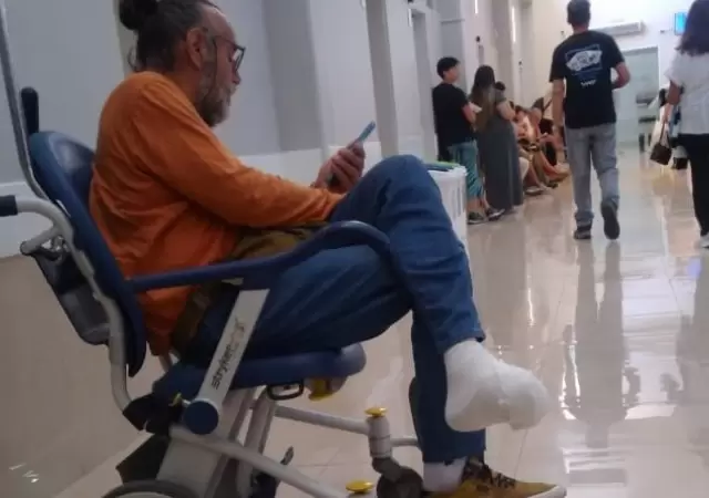 Juan Cacho Garay, permanece internado en el Hospital Italiano