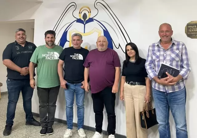 Omar Sperdutti junto a los representantes de las prestadoras m�dicas
