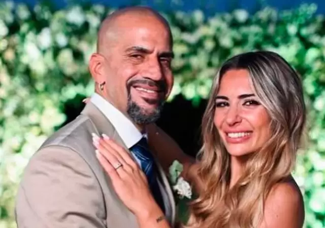 Juan Sebasti�n Ver�n junto con su esposa Valentina Mart�n/ Fuente: Instagram