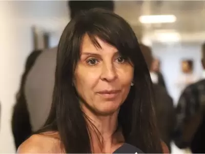 Villaverde no podr� jurar su banca este viernes y su diploma volver� a comisi�n despues del 10 de diciembre.