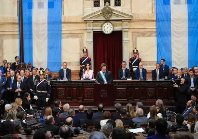El Gobierno acelera Presupuesto y reforma laboral tras el nuevo Congreso