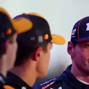El dardo de Verstappen al jefe de McLaren que enciende la definición más tensa de la F1