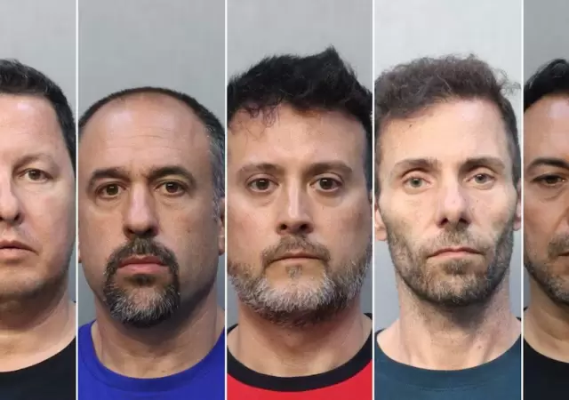 Los cinco empresarios mendocinos detenidos por el robo en el shopping estadounidense.