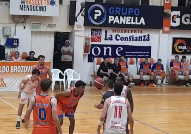 Rivadavia se hizo fuerte de local.