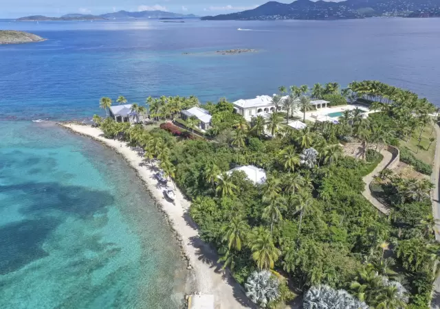 Im�genes exclusivas revelan el interior de la isla privada de Jeffrey Epstein.