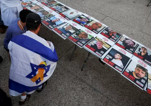 El ej�rcito israel� confirm� que los restos de un tailand�s han sido devueltos a la familia para el entierro.