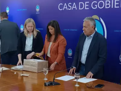 Se confirm� que la licitaci�n "recibi� muchos oferentes" y que el entusiasmo empresarial refleja la magnitud del proyecto.