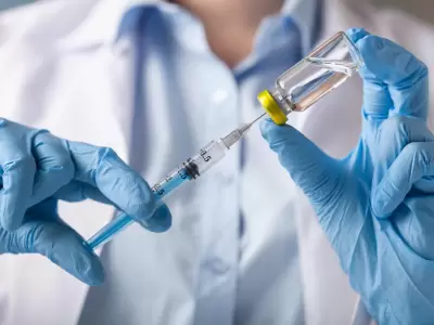 Expertos advierten que retrasar o eliminar la vacunaci�n universal es un error que pone en riesgo la salud p�blica.