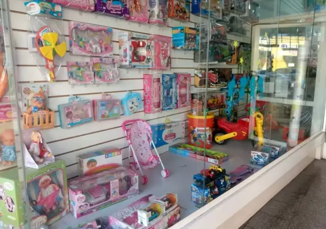 G�ndolas llenas, pasillos vac�os: las jugueter�as reportan una fuerte acumulaci�n de stock ante la ca�da de la demanda para las Fiestas.