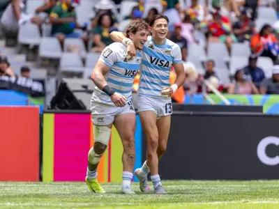 Los Pumas 7s celebran el pase a la final en Ciudad del Cabo; ir�n por el oro ante el local Sud�frica.