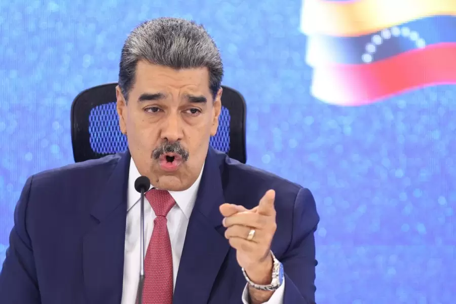 "El 90% de la sociedad est� harta y considera que el desarrollo y la salida del pa�s deben ser sin Nicol�s Maduro y sin el chavismo" (A. Urios)