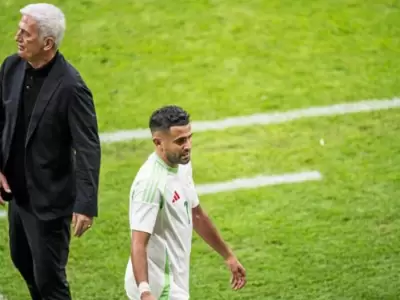 Riyad Mahrez, figura de Argelia, en duda para el Mundial.