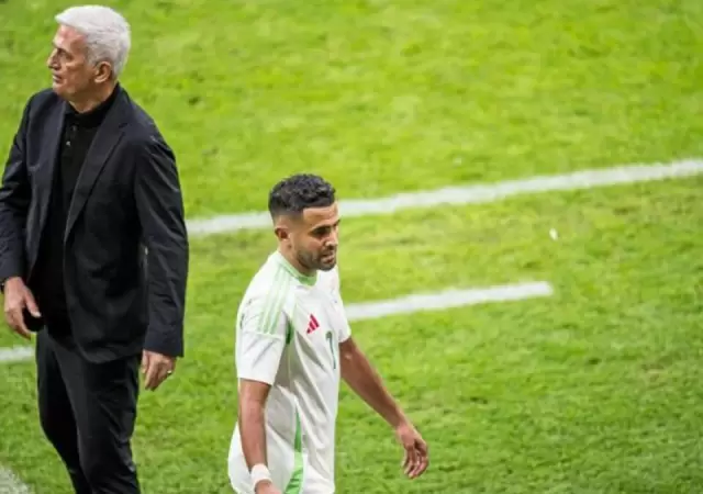 Riyad Mahrez, figura de Argelia, en duda para el Mundial.