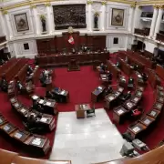 Anatomía de la crisis política y corrupción en Perú según el candidato César Fernández Bazán