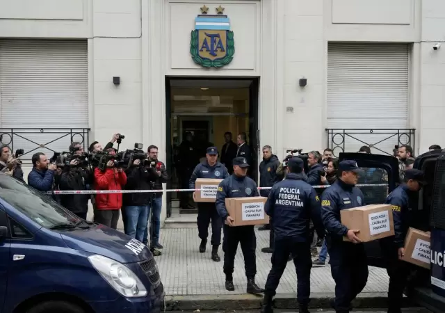 Los allanamientos que se realizan en AFA