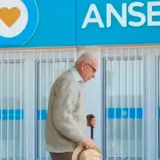 Jubilados diciembre: montos, bono y las reformas más duras para el 2026