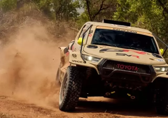 Juan Cruz manejar� una Toyota oficial en el Dakar 2026.